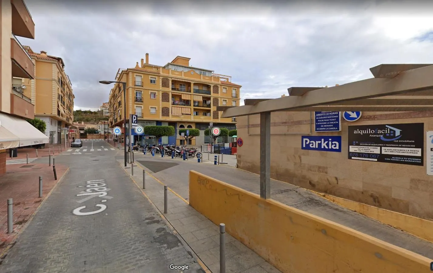 Apartamento Atico Con Solarium A Metros Del Mar En Malaga Rincón de la Victoria España